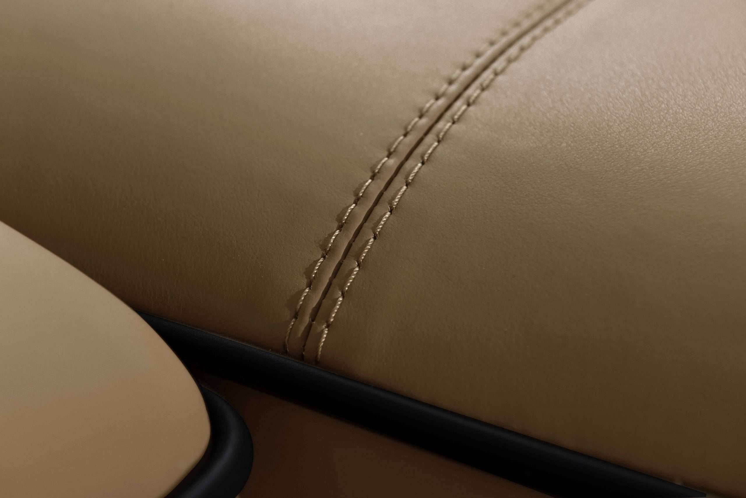 KOEN Armchair