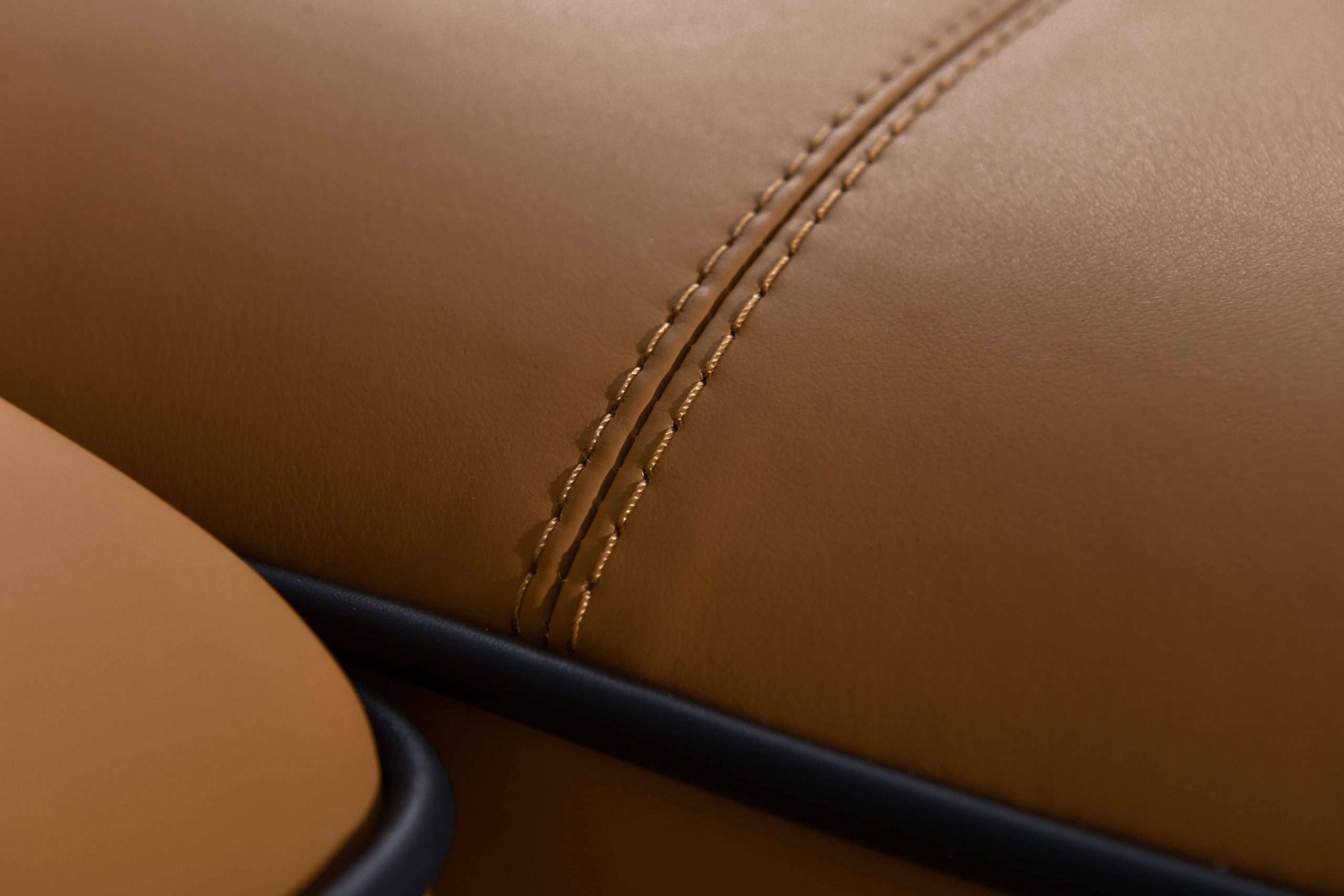 KOEN Armchair