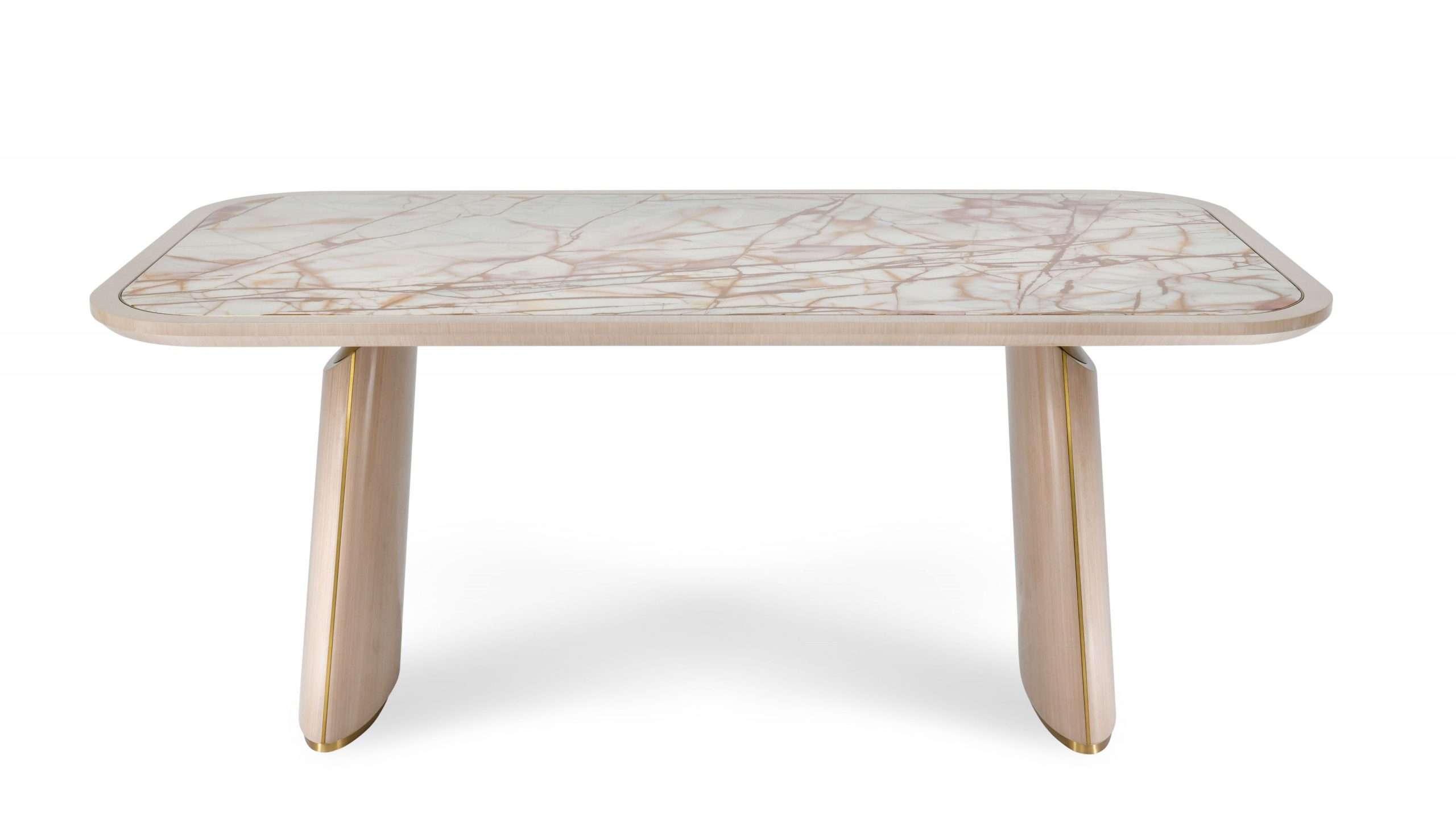 MENDO Dining Table